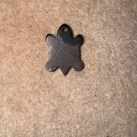 Hematite Turtle Pendant - Picture 5 of 8